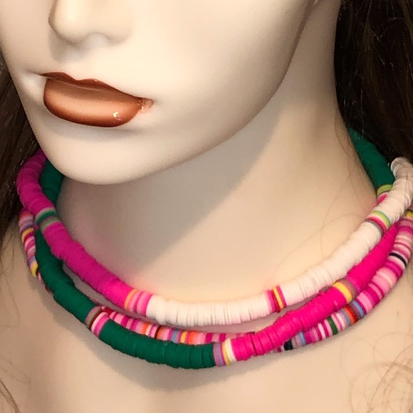 Large Green & Hot Pink Choker Necklace - Picture 5 of 12